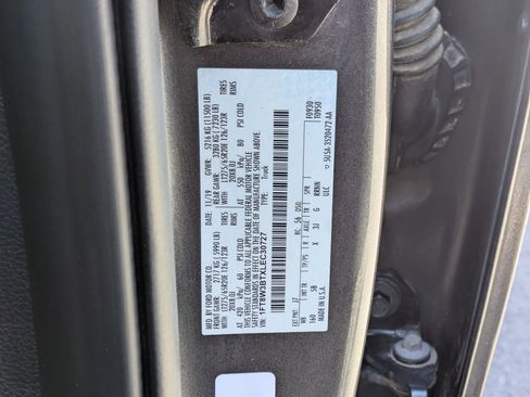 Used 2020 Ford F350 Lariat AWD/4WD image 32