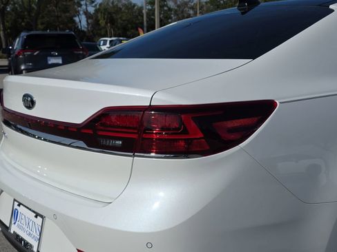 Used 2020 Kia Cadenza Limited image 7