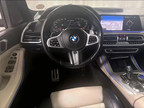 Used 2021 BMW X5 M50i w/ Executive Package image 17