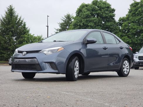 Used 2016 Toyota Corolla LE FWD image 15