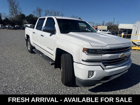 Used 2016 Chevrolet Silverado 1500 LTZ Z71 w/ LTZ Plus Package image 10