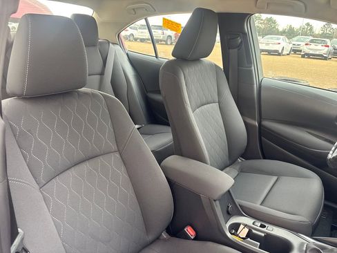 Used 2023 Toyota Corolla LE image 15