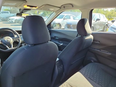 Used 2023 Nissan Kicks SV FWD image 12