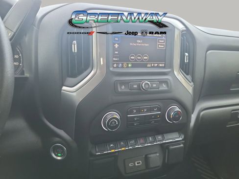 Used 2025 Chevrolet Silverado 1500 Custom image 13