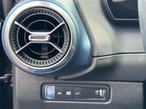 Used 2024 Chevrolet Equinox EV LT image 26