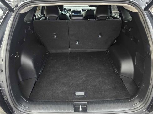Used 2024 Hyundai Tucson Limited image 16
