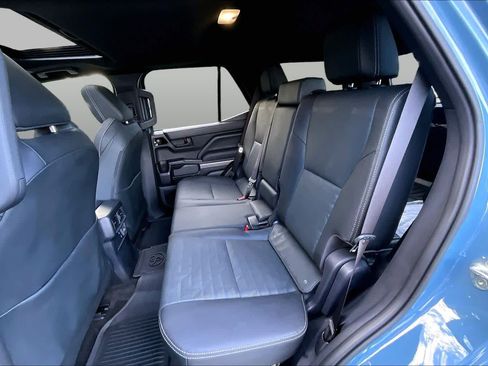 Used 2025 Toyota 4Runner TRD Off-Road Premium w/ Tow Technology Package AWD/4WD image 20