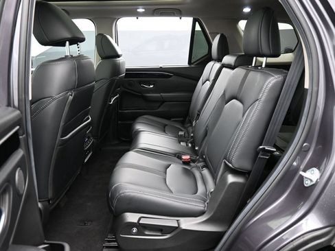 Certified 2025 Honda Pilot Touring image 26