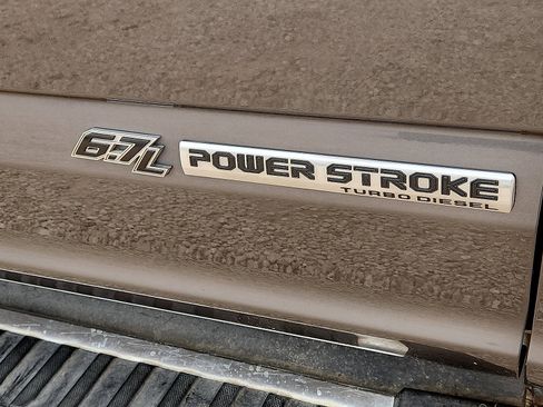 Used 2022 Ford F250 Lariat w/ Lariat Ultimate Package AWD/4WD image 8