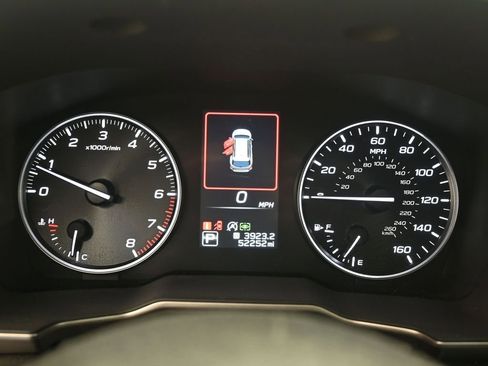 Used 2024 Subaru Outback Limited AWD/4WD image 9