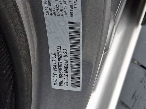 Used 2022 RAM 1500 Big Horn w/ Night Edition image 30