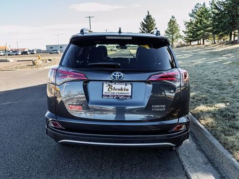 Used 2018 Toyota RAV4 Limited image 6