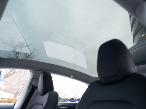 Used 2026 Tesla Model Y Long Range image 32