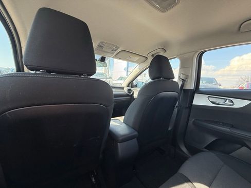 Used 2024 Kia Forte LXS w/ LXS Technology Package image 25