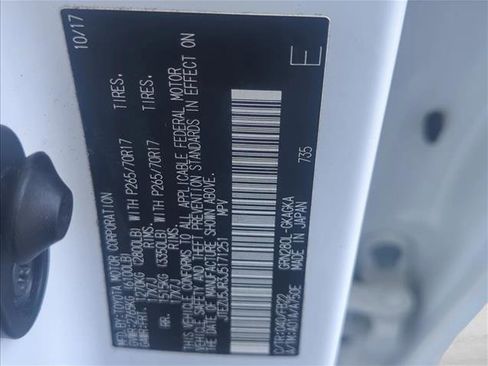 Used 2018 Toyota 4Runner SR5 image 28