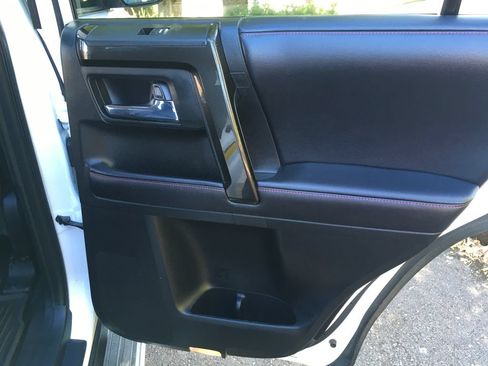 Used 2018 Toyota 4Runner TRD Pro AWD/4WD image 29