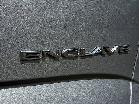 Used 2019 Buick Enclave Essence FWD image 10