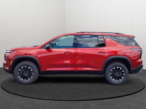 New 2026 Chevrolet Traverse Z71 w/ Driver Confidence Package AWD/4WD image 2