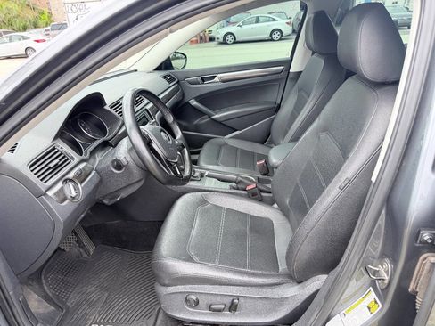 Used 2017 Volkswagen Passat 1.8T SE image 10