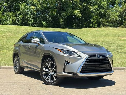 Used 2017 Lexus RX 350 FWD w/ Premium Package image 2