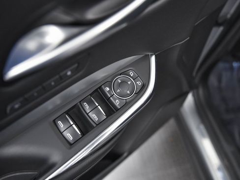 Used 2023 Cadillac XT4 Premium Luxury image 10