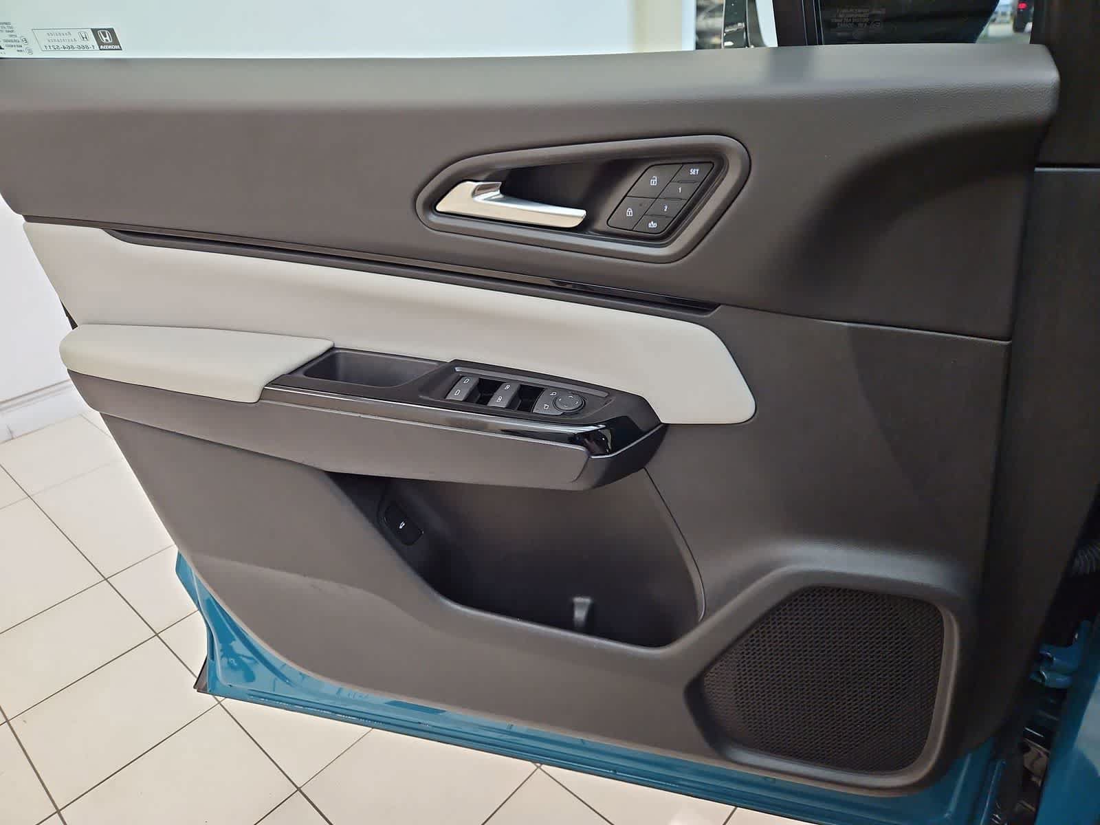 Used 2024 Honda Prologue Touring image 17