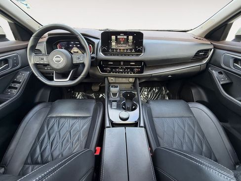 Used 2021 Nissan Rogue Platinum AWD/4WD image 11