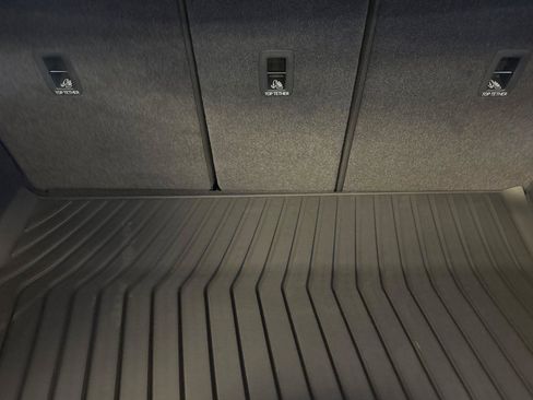 New 2025 Audi Q6 e-tron Premium Plus image 14