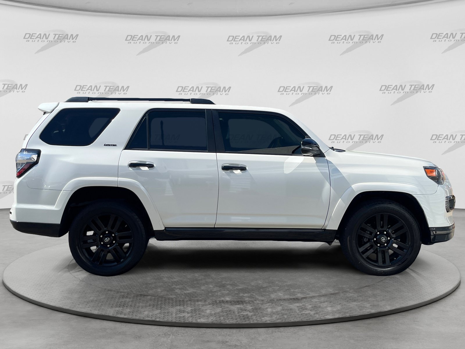 Used 2019 Toyota 4Runner Limited AWD/4WD image 9