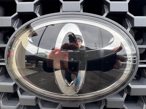 Used 2021 Toyota Tundra SR5 image 14