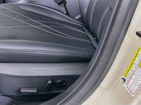 Used 2025 Ford Mustang Mach-E Select w/ Comfort Package Lite RWD image 23