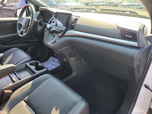Certified 2023 Honda Odyssey Sport image 19