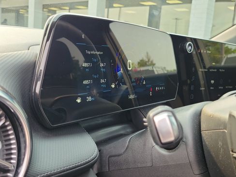 Used 2025 Chevrolet Equinox LT FWD image 20