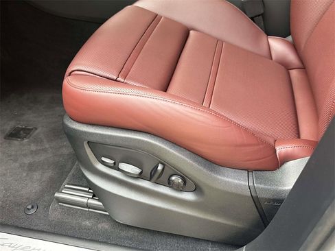 New 2025 Porsche Cayenne S image 6