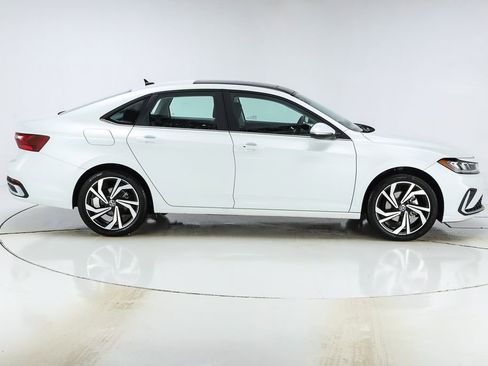 New 2026 Volkswagen Jetta SEL FWD image 10