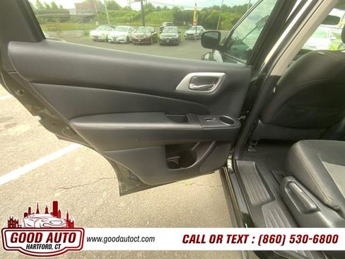 Used 2020 Nissan Pathfinder SV AWD/4WD image 8