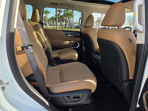 New 2026 INFINITI QX80 Luxe w/ Cargo Package image 21