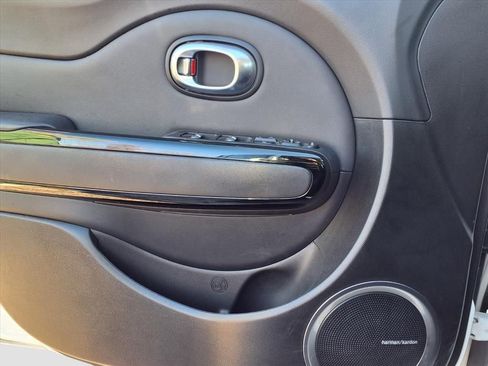 Used 2018 Kia Soul ! w/ Tech Package image 30