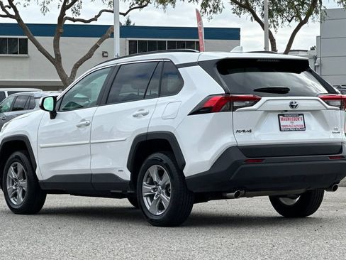 Certified 2024 Toyota RAV4 LE AWD/4WD image 5