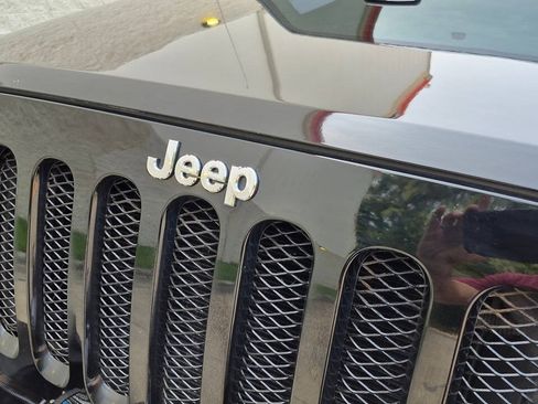 Used 2009 Jeep Wrangler Unlimited Rubicon w/ Trailer Tow Group AWD/4WD image 10