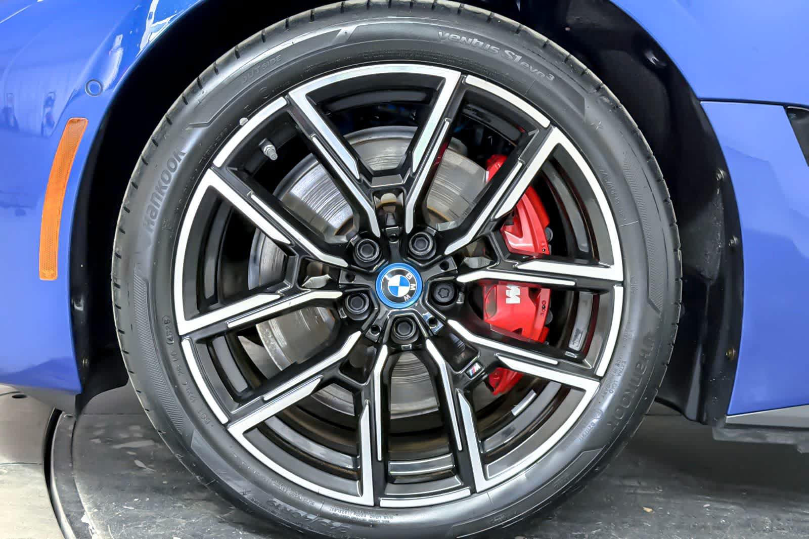 Used 2023 BMW i4 eDrive40 w/ M Sport Package RWD image 26