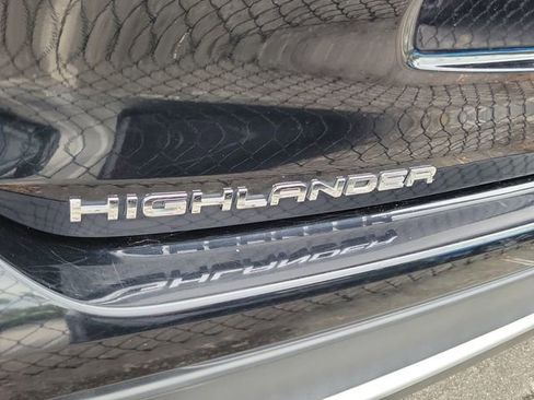 Used 2022 Toyota Highlander XSE FWD image 5