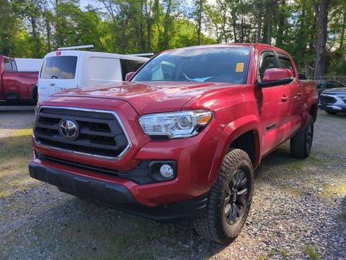 Used 2023 Toyota Tacoma SR5 w/ Technology Package AWD/4WD image 2