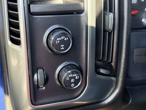 Used 2017 Chevrolet Silverado 1500 LT w/ All Star Edition AWD/4WD image 16