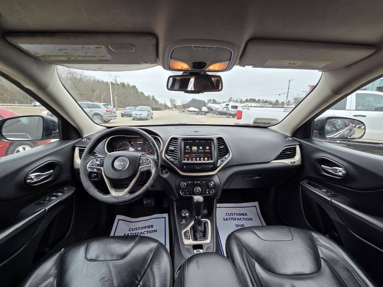 Used 2015 Jeep Cherokee Limited AWD/4WD image 18