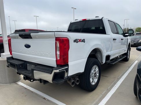 Used 2025 Ford F250 XLT image 4