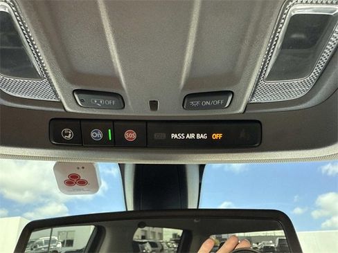 Used 2021 GMC Sierra 1500 SLT image 19