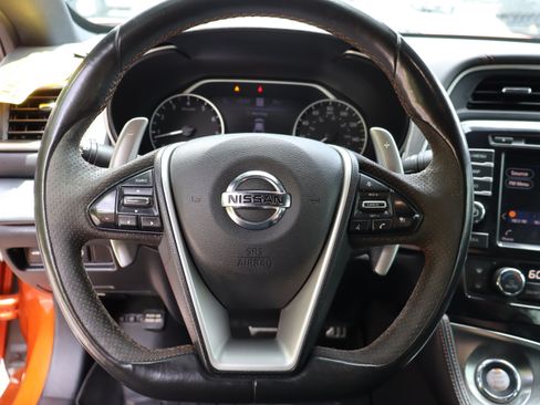 Used 2020 Nissan Maxima SR w/ Sport Mat Group FWD image 31
