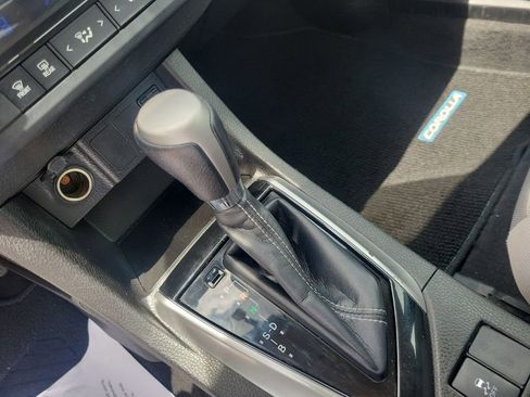 Used 2016 Toyota Corolla LE FWD image 25