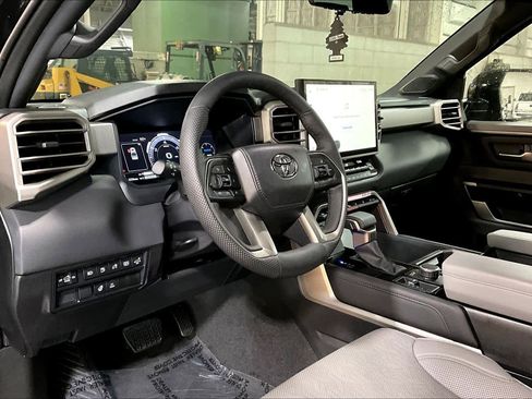 Certified 2025 Toyota Tundra Limited image 17